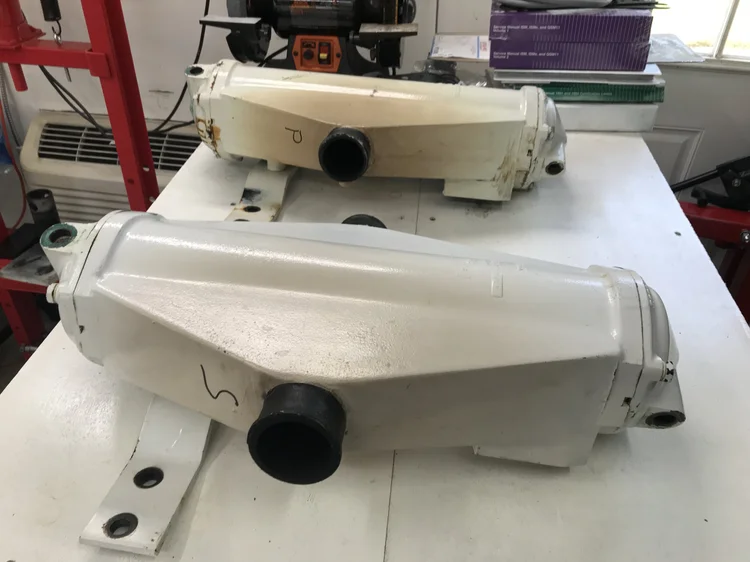 Tiara 3700 Open after-cooler and oil cooler service — photo 2