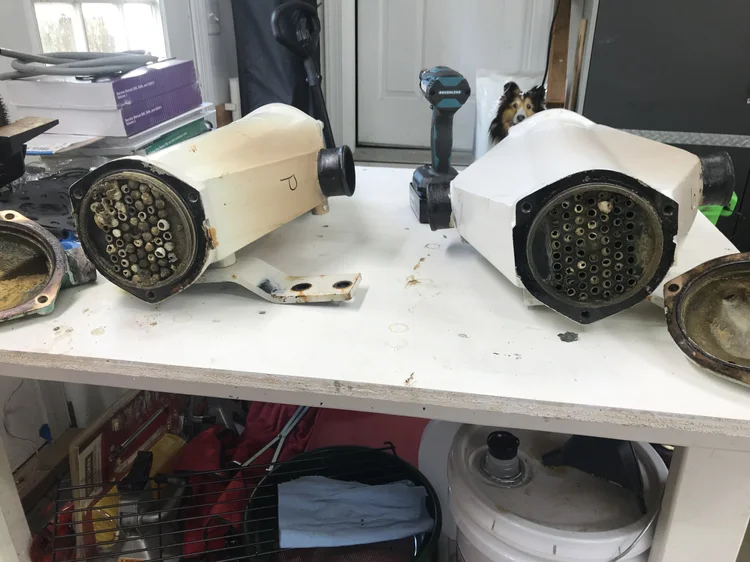Tiara 3700 Open after-cooler and oil cooler service — photo 3