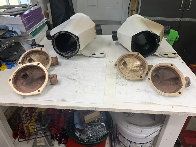 Tiara 3700 Open after-cooler and oil cooler service — photo 9