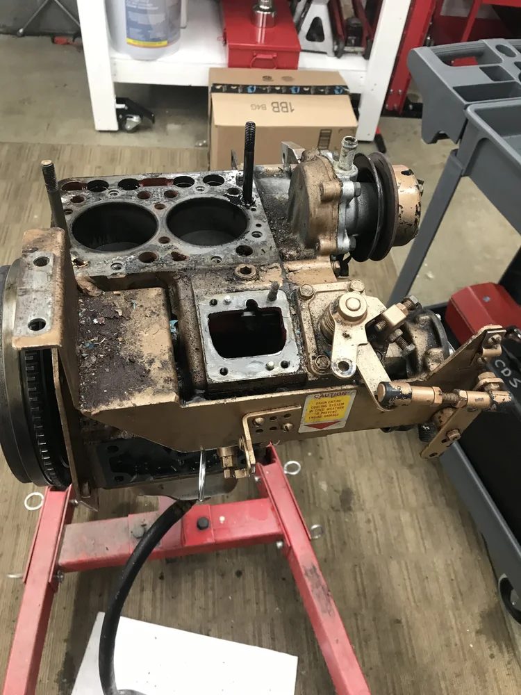Universal Diesel M10 engine rebuild — photo 3