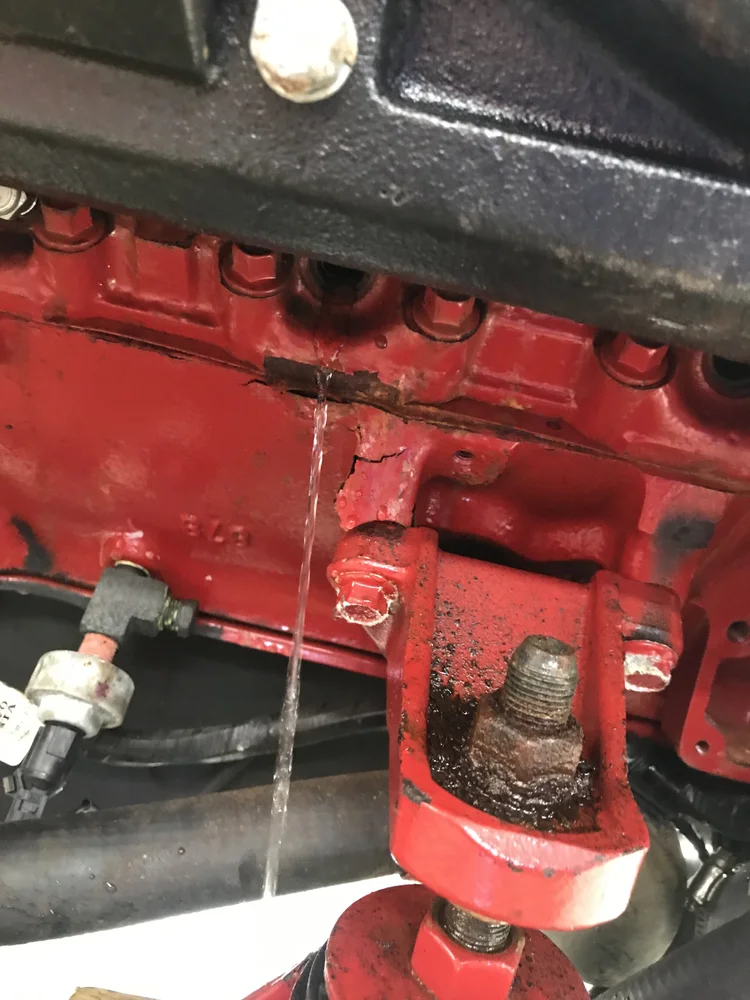 5.0L Volvo Penta engine rebuild — photo 2